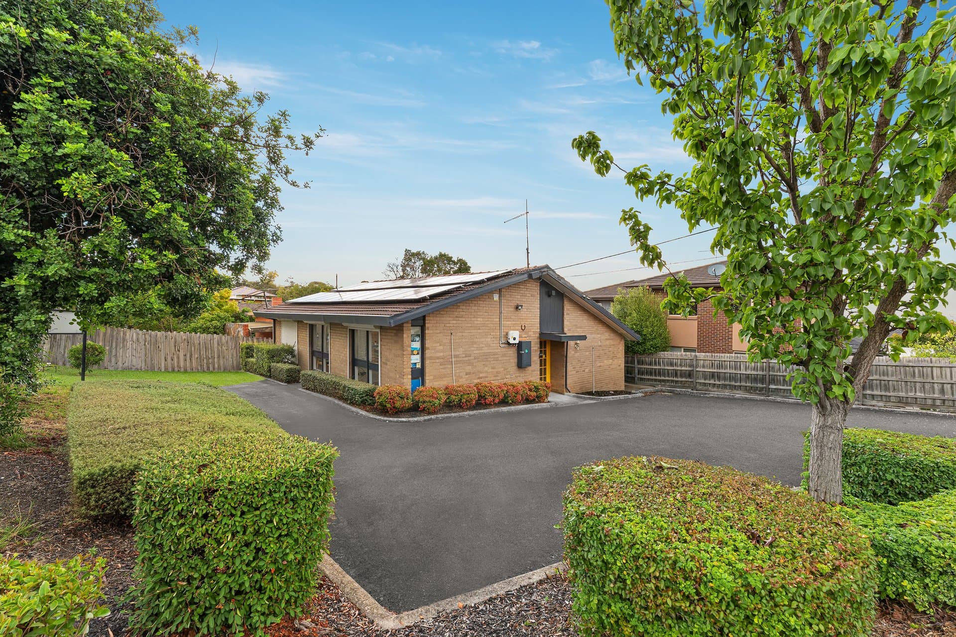 132 Manningham Road, Bulleen - Image 1