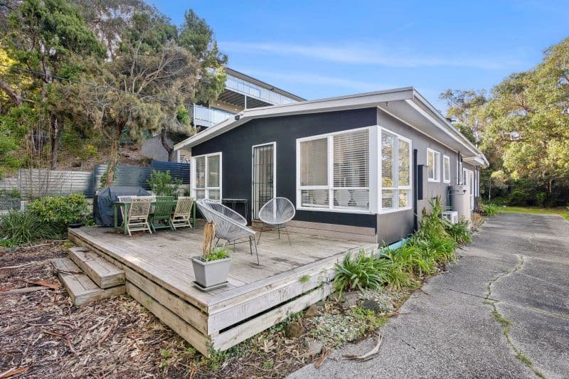 10 Waverley Avenue Lorne VIC, Lorne - Image 1