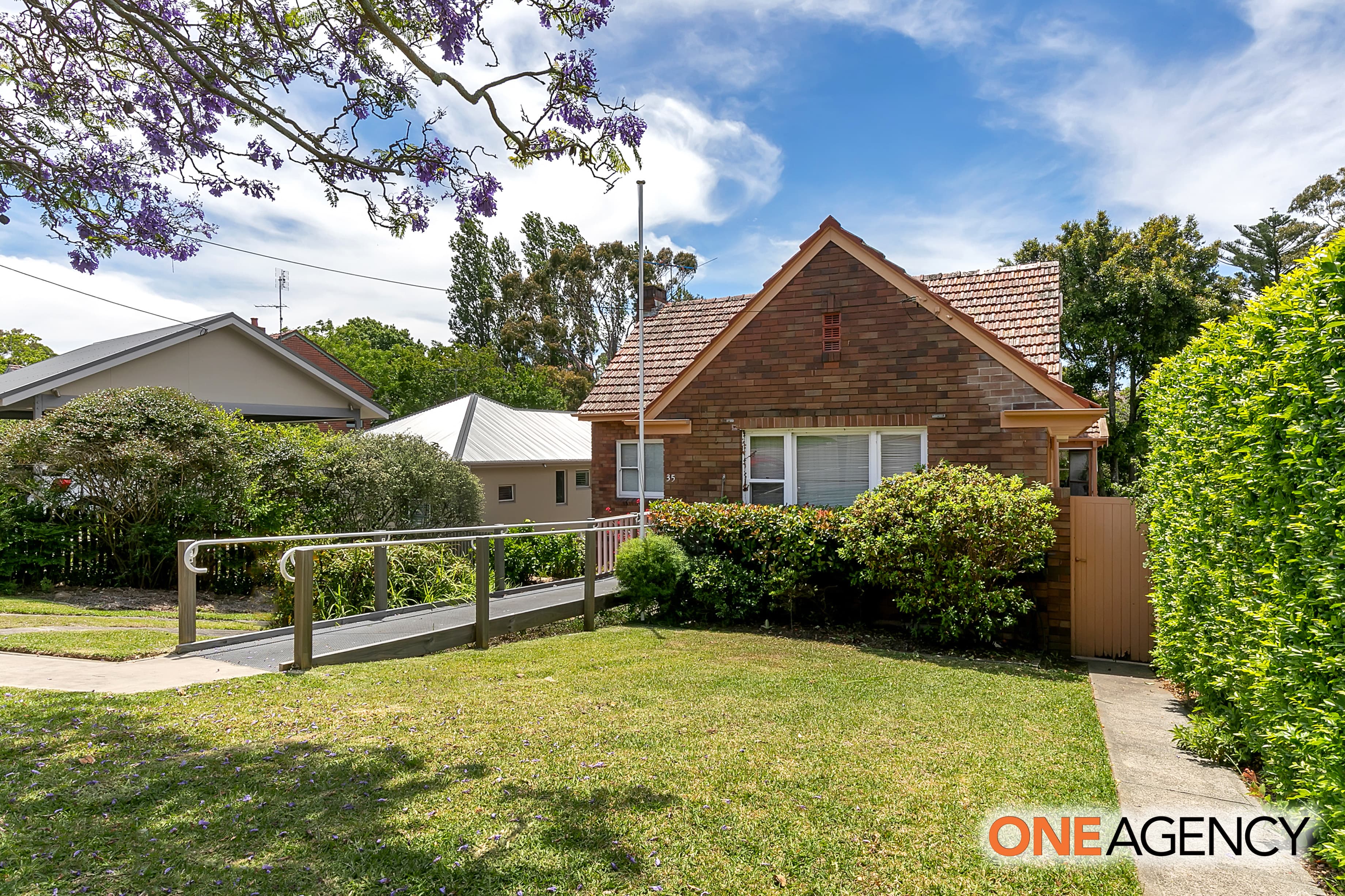 35 Sunnyside Crescent, Castlecrag, Castlecrag - Image 1