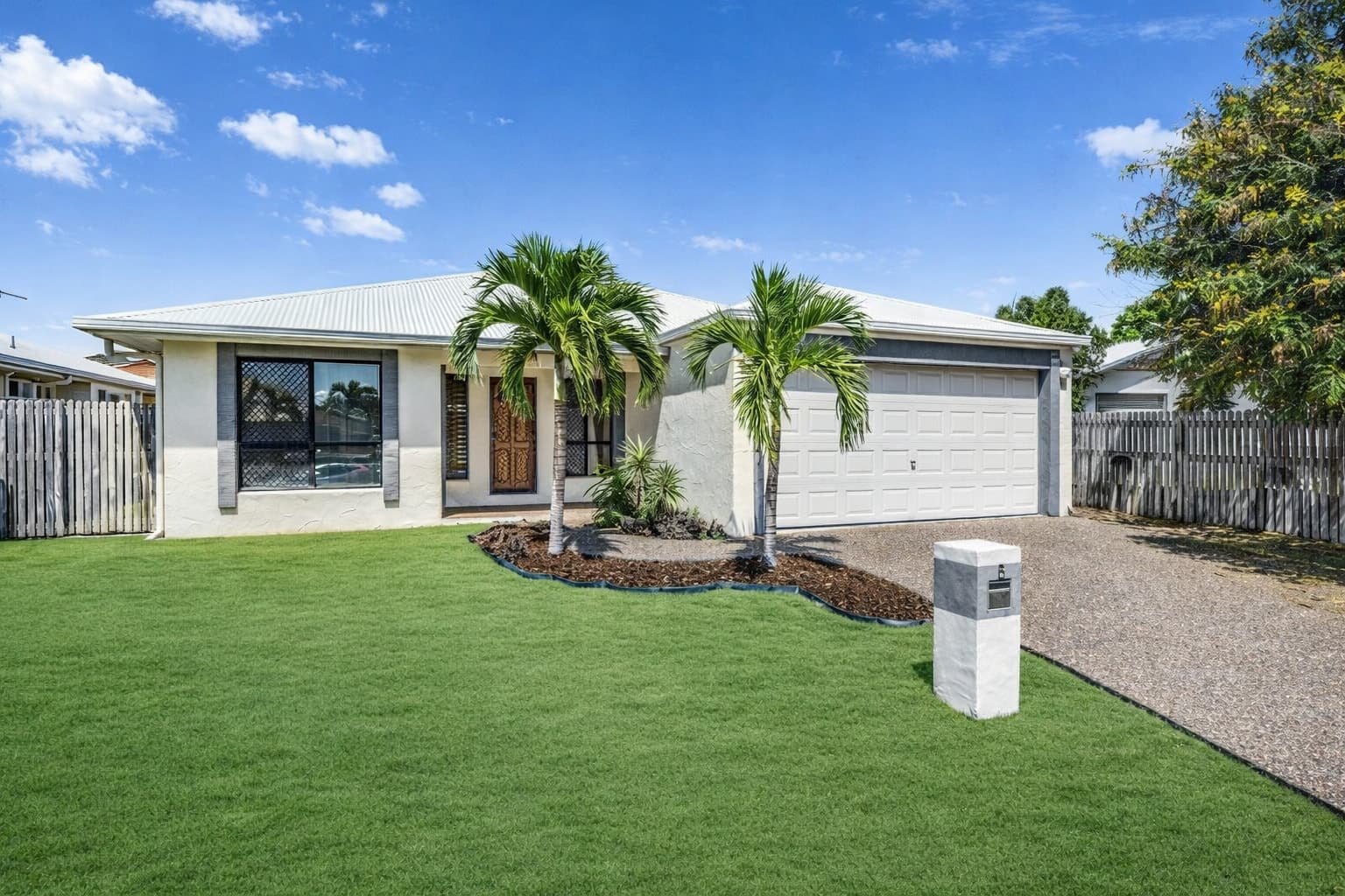 5 Oondooroo Court, Annandale - Image 1