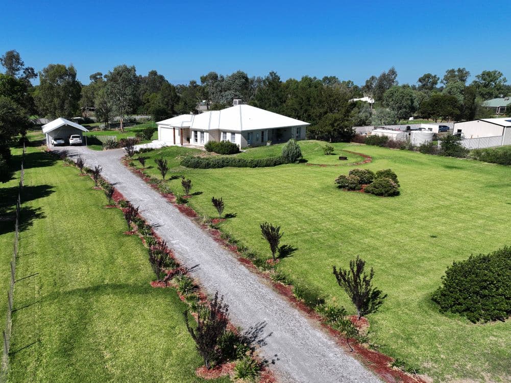 18 Riverside Drive, NARRABRI, NSW 2390, Narrabri - Image 1