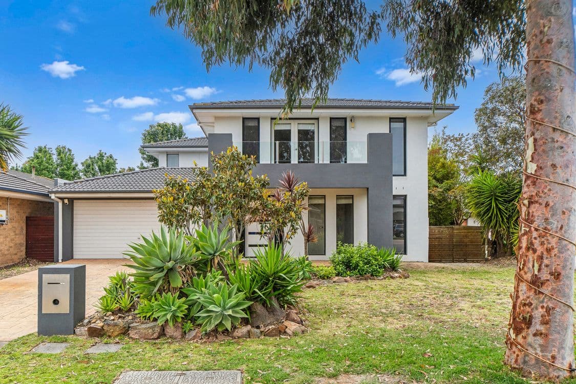 9 Flinders Chase, Sandhurst, VIC 3977, Sandhurst - Image 1