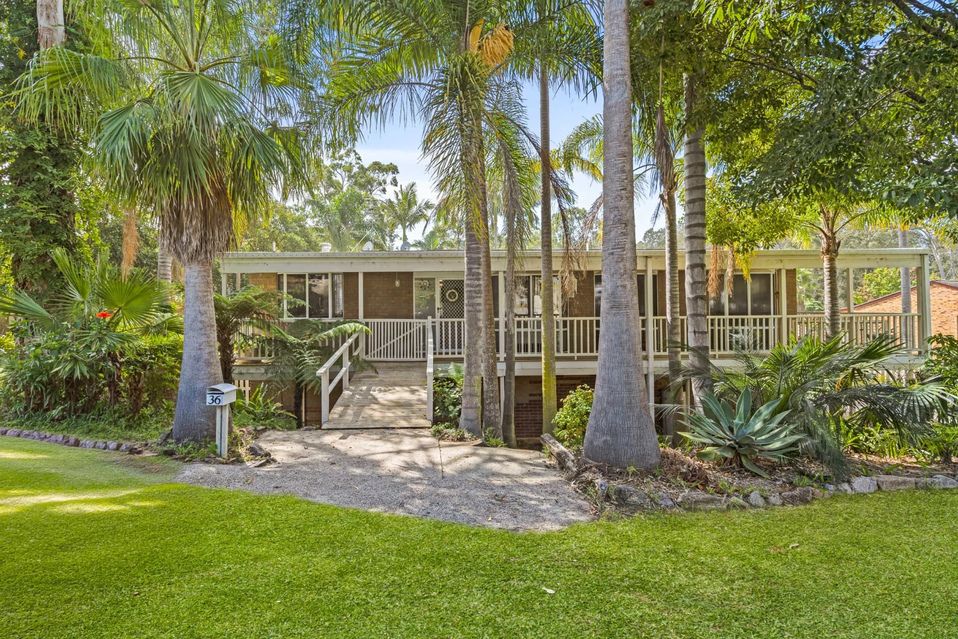 36 Karoola Crescent, Surfside, NSW, Surfside - Image 1