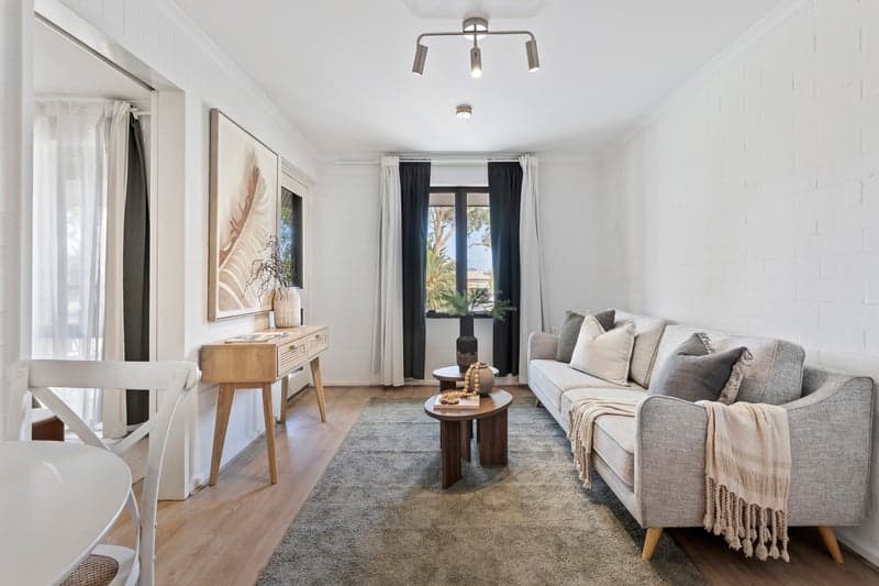 8/150 Port Road, Alberton - Image 1