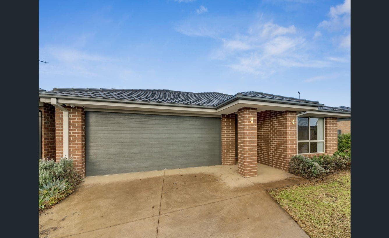 31 Whitfords Drive,ARMSTRONG CREEK, Armstrong Creek - Image 1