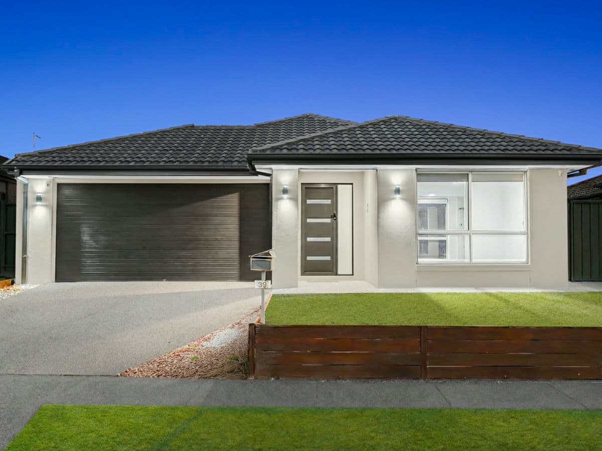 39 Amesbury Avenue, WYNDHAM VALE, Wyndham Vale - Image 1