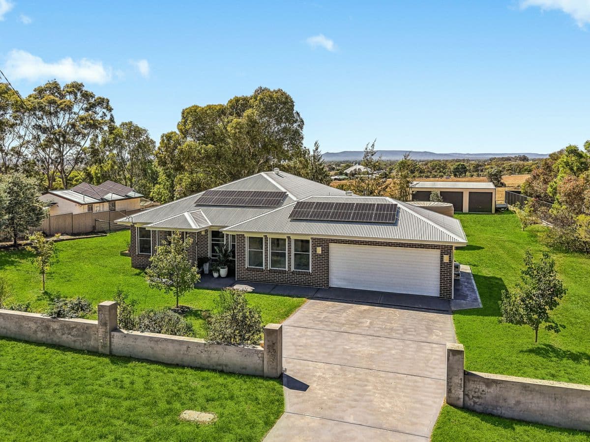 15 Wenonah Street, GULGONG, Gulgong - Image 1