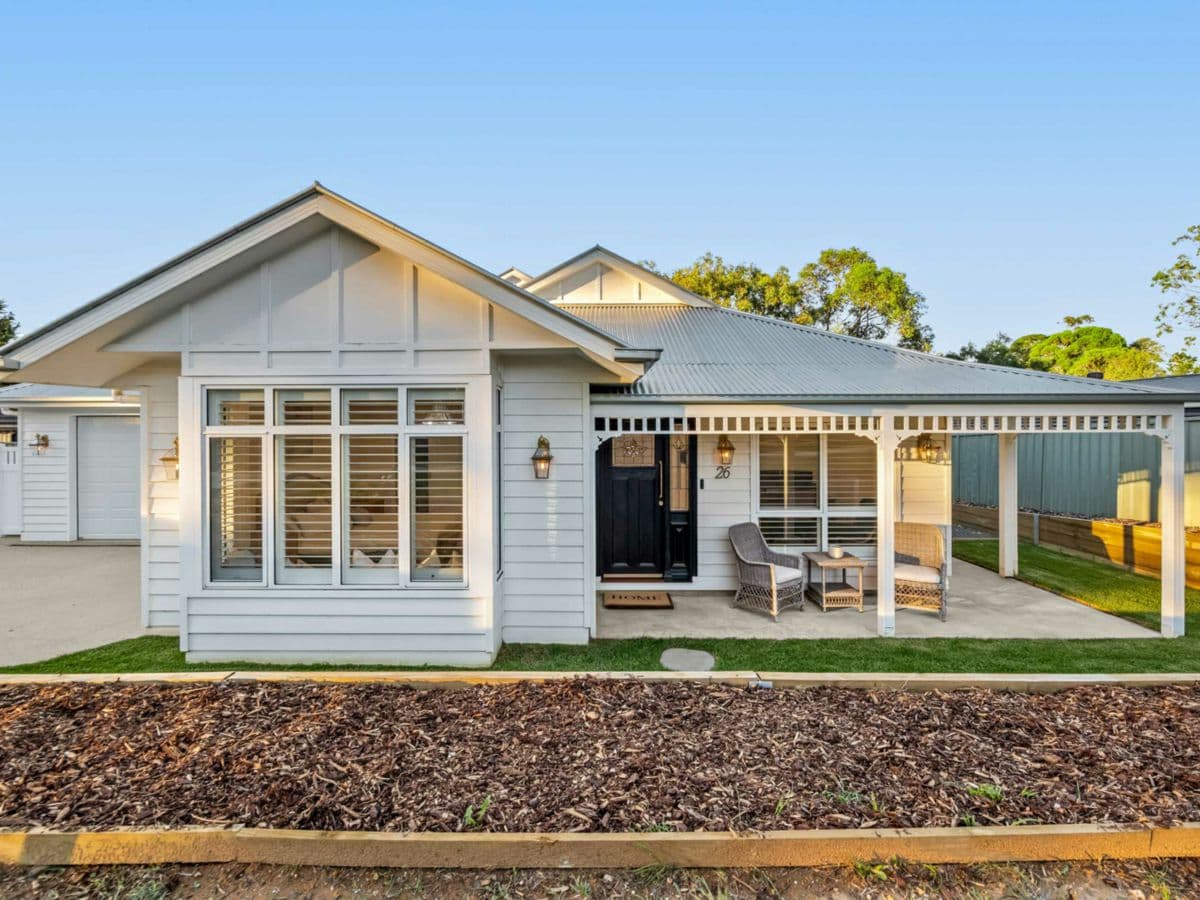 26 Hopwood Street, GORDON, Gordon - Image 1