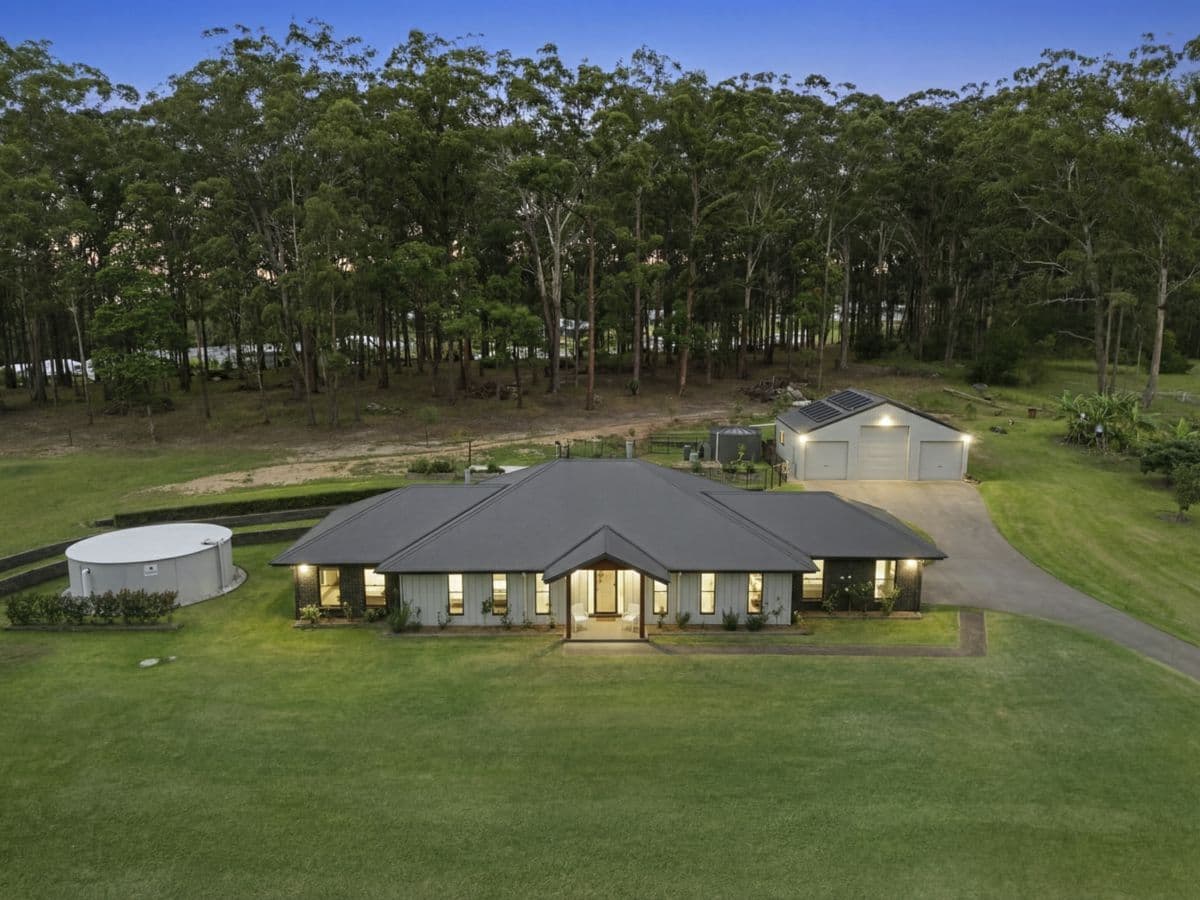 46 Pearl Circuit, VALLA, Valla - Image 1
