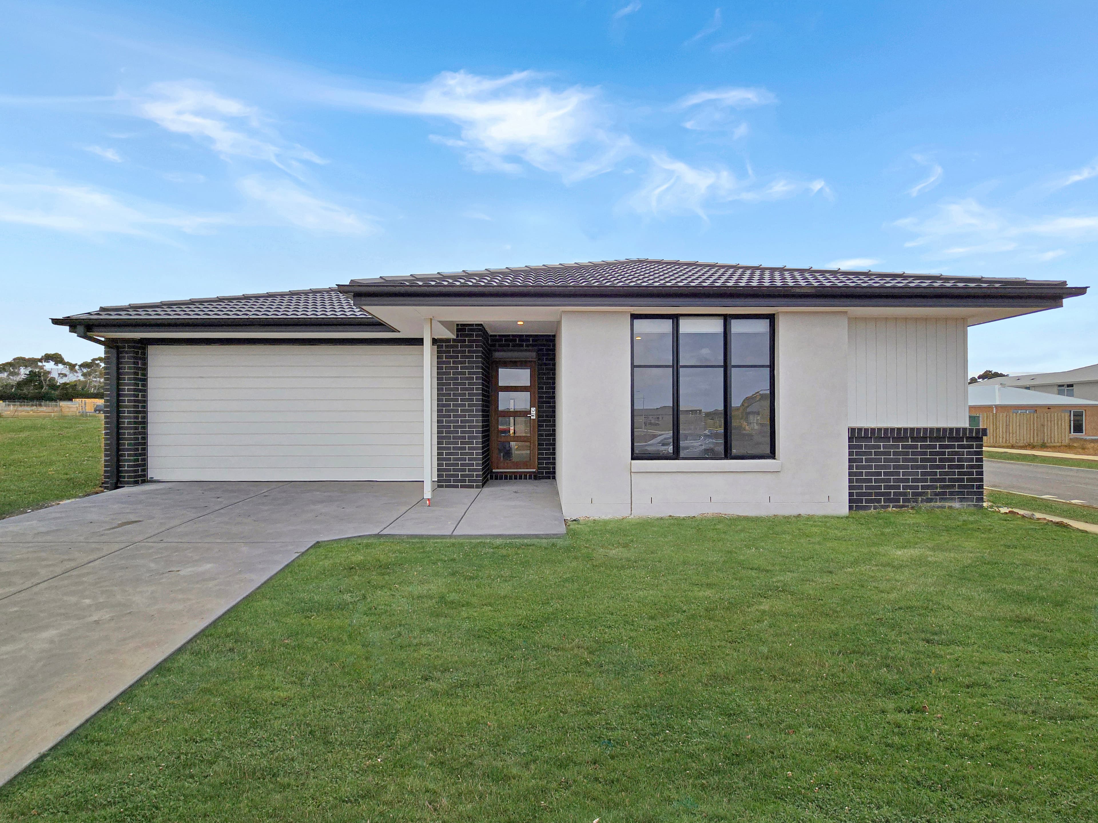 7 Gahnia Drive,ARMSTRONG CREEK, Armstrong Creek - Image 1