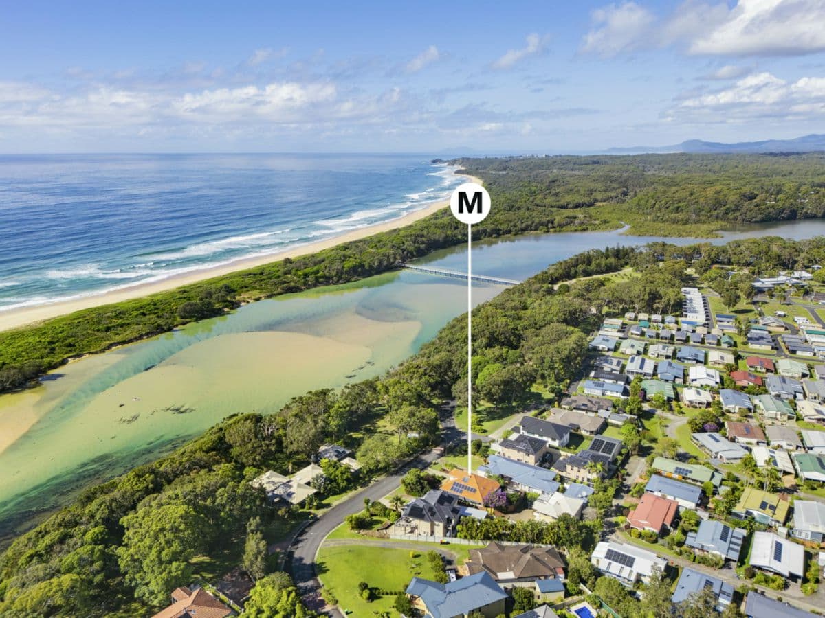 132A Ocean View Drive, VALLA BEACH, Valla Beach - Image 1