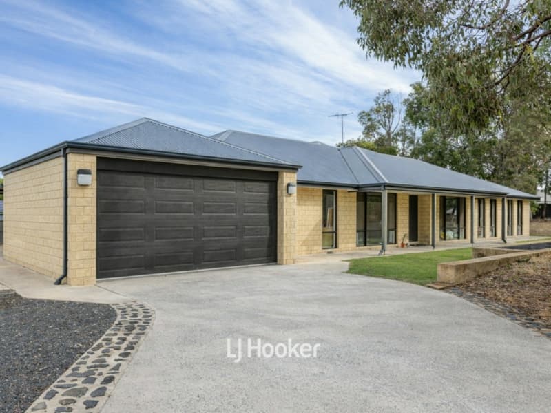 6 Weller Loop, Leschenault, Leschenault - Image 1