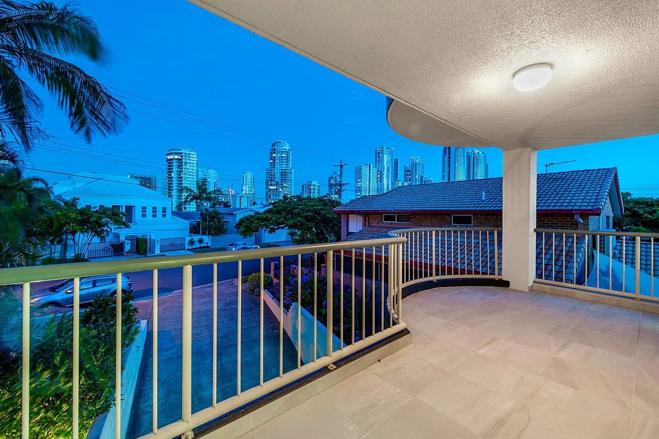 7 / 68 Stanhill Drive, Surfers Paradise QLD 4217, Surfers Paradise - Image 1