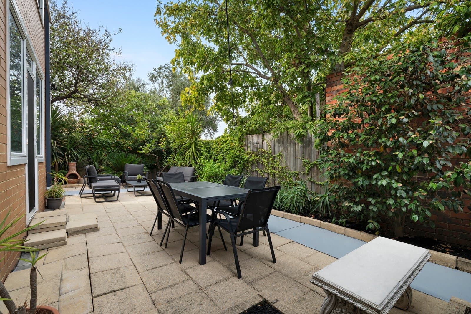 4/18 Magnolia Road, Gardenvale - Image 1