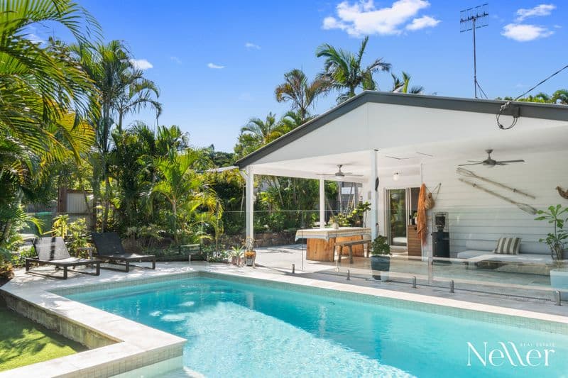 140 Persimmon Drive, Marcus Beach - Image 1