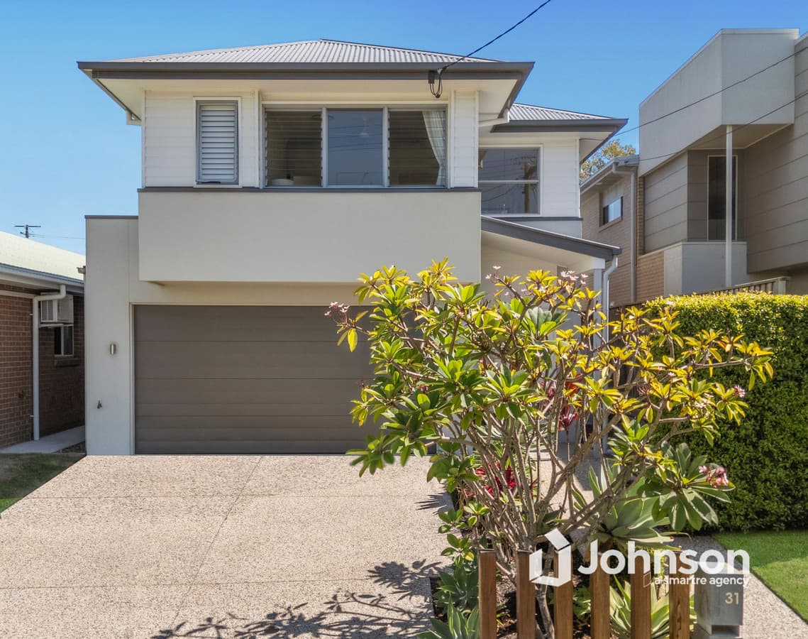 31 Kamarin Street Manly West, Manly West - Image 1