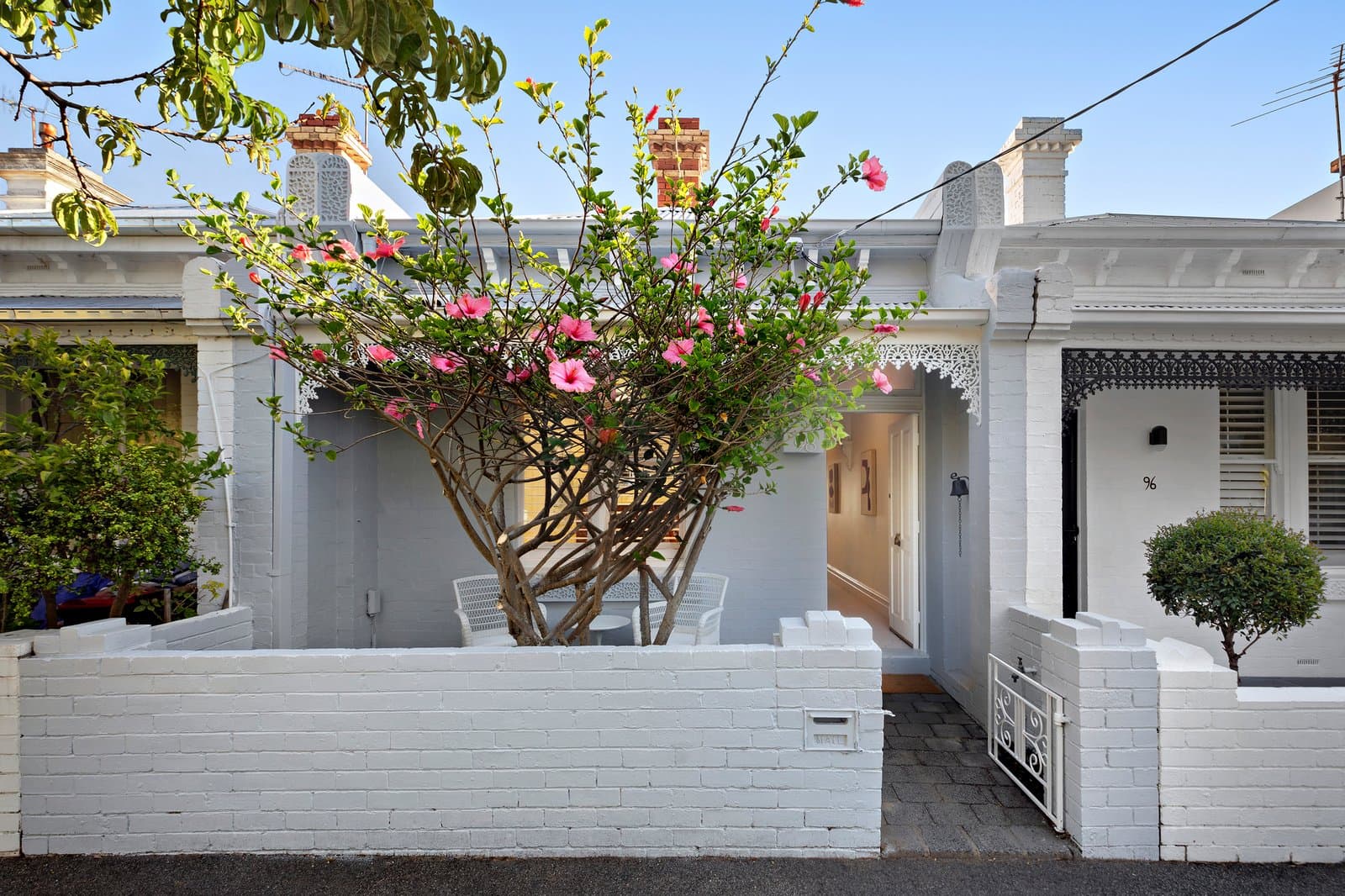 98 Danks Street, Albert Park - Image 1