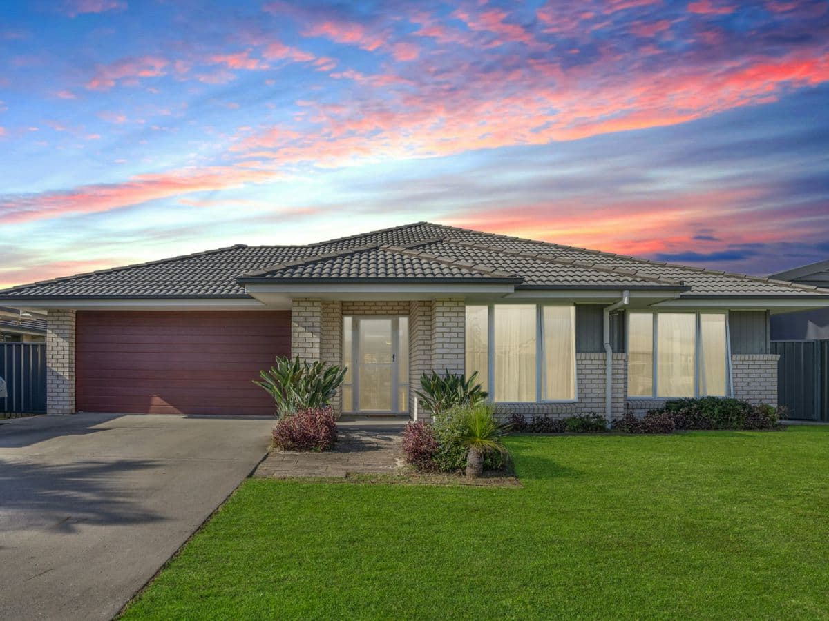 10 Eider Quadrant, BALLINA, Ballina - Image 1