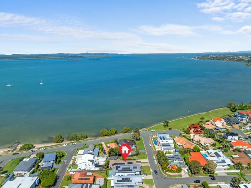 7 Simon Street, Victoria Point, Victoria Point - Image 1