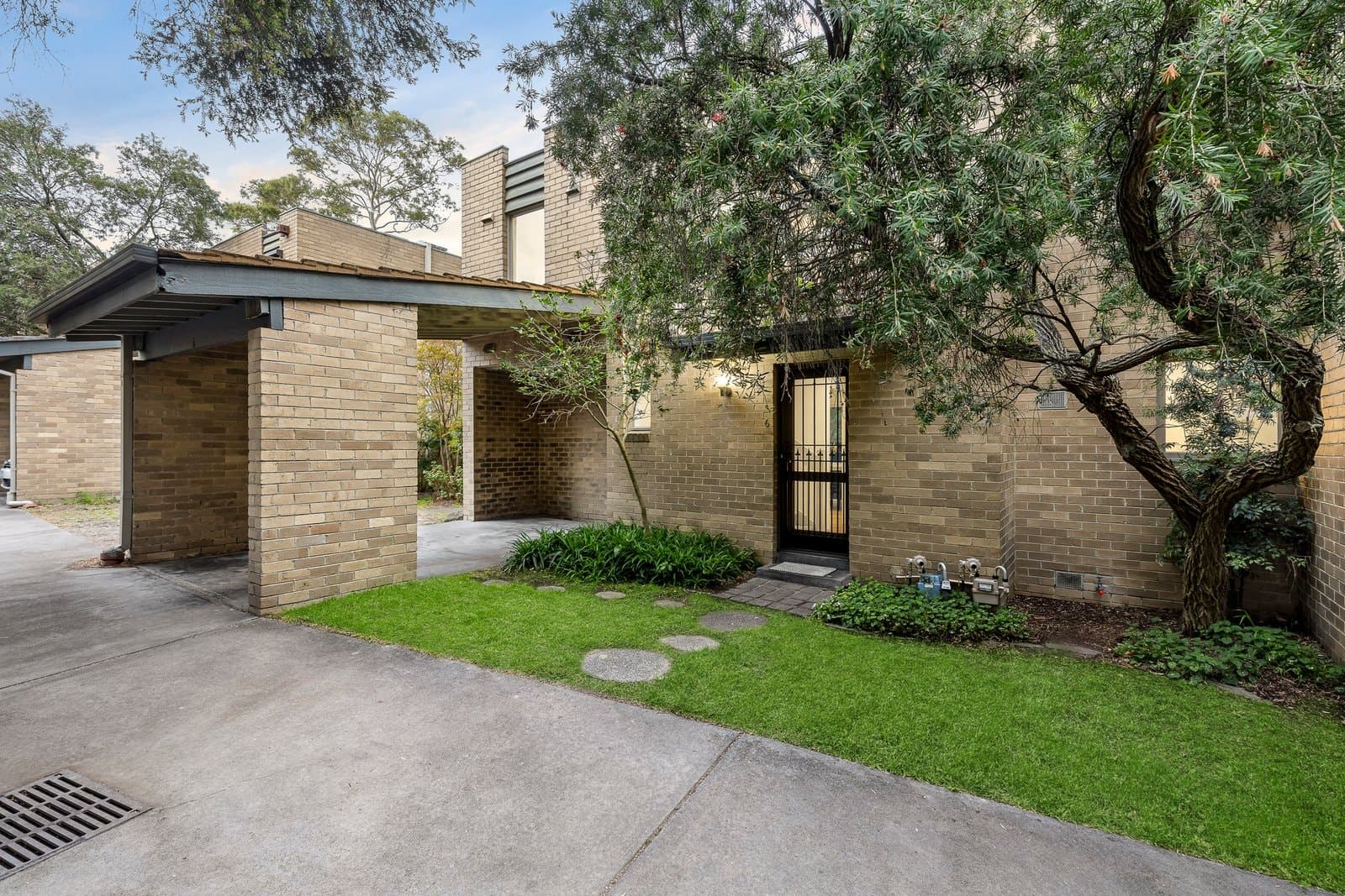 6/8-12 Weir Street, Balwyn - Image 1