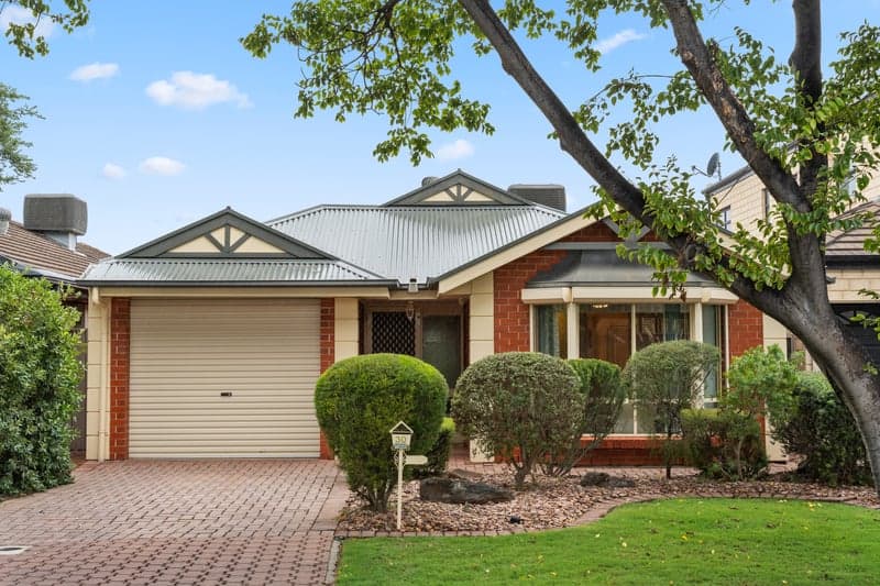 30 Hampton Drive, Oakden - Image 1
