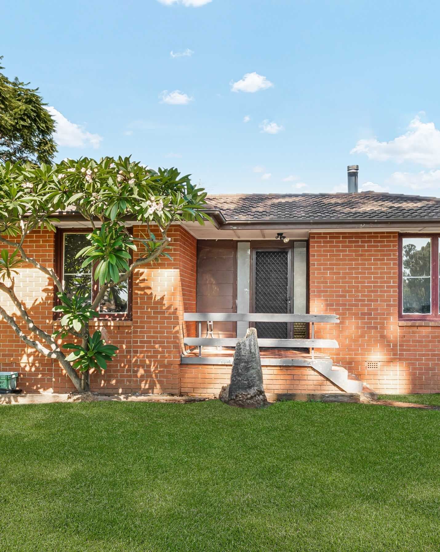 15 De Witt Place Willmot, Willmot - Image 1