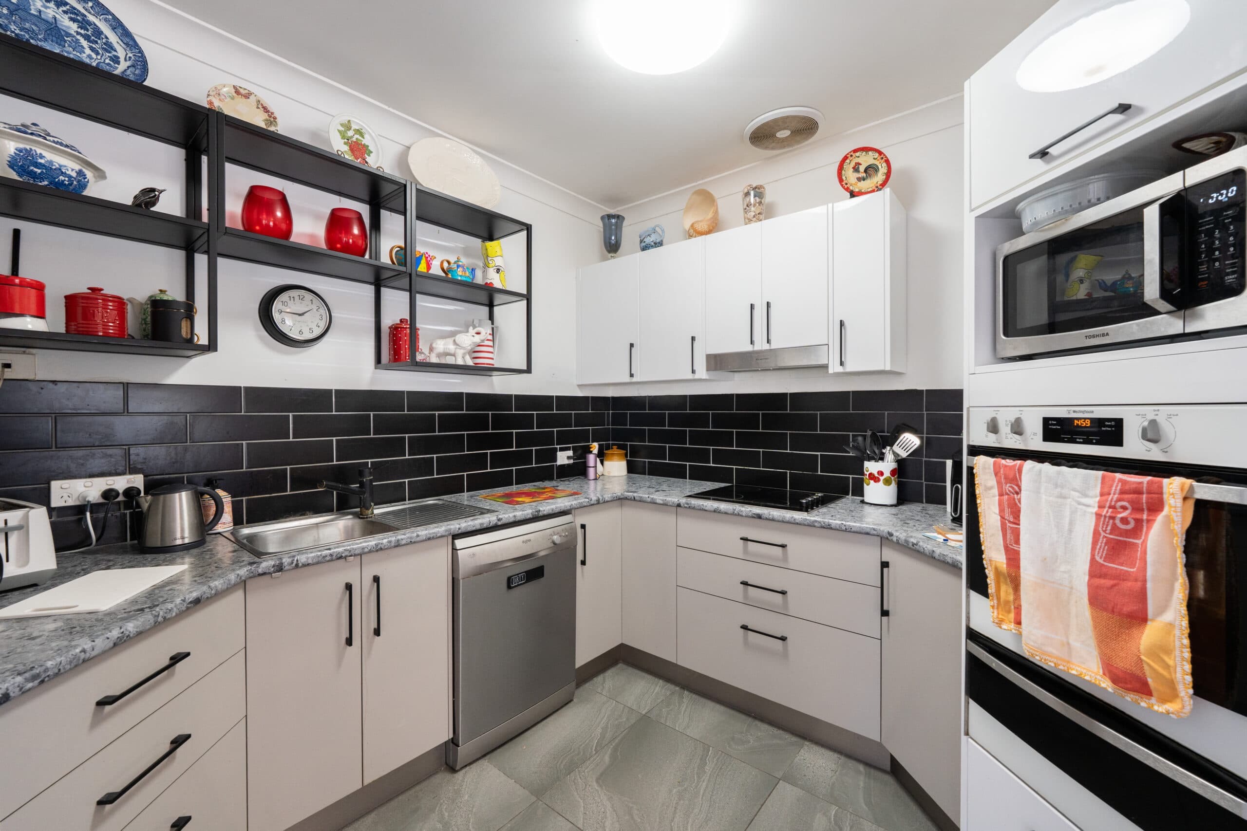 21 Pinnacle Court, Avoca, QLD 4670, Avoca - Image 1