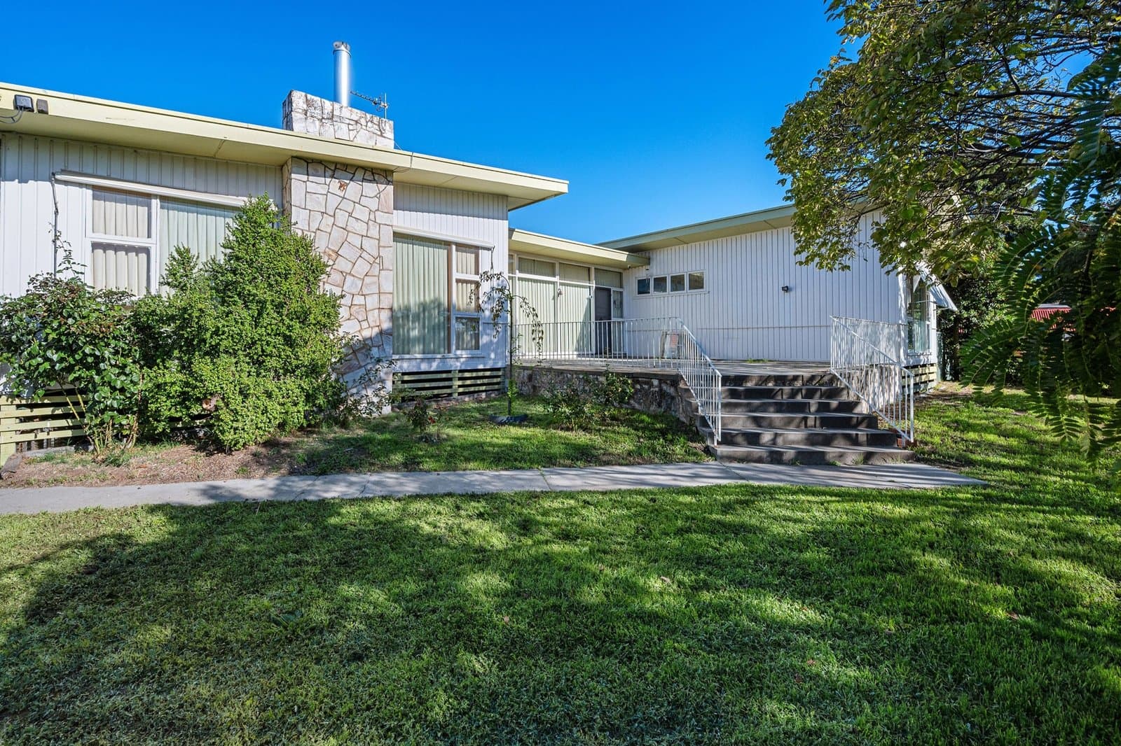 1 Dean Street, Long Gully, Long Gully - Image 1