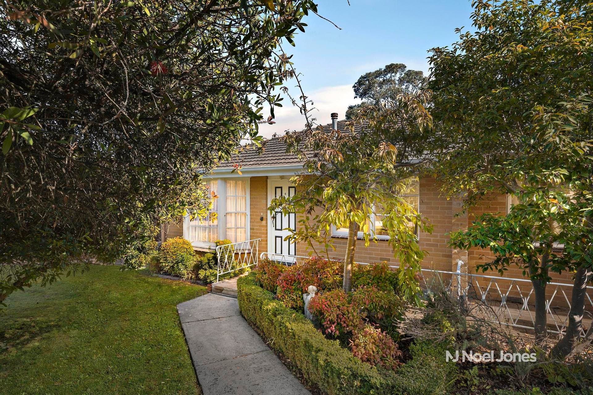 5/15 Wickham Avenue, Forest Hill - Image 1
