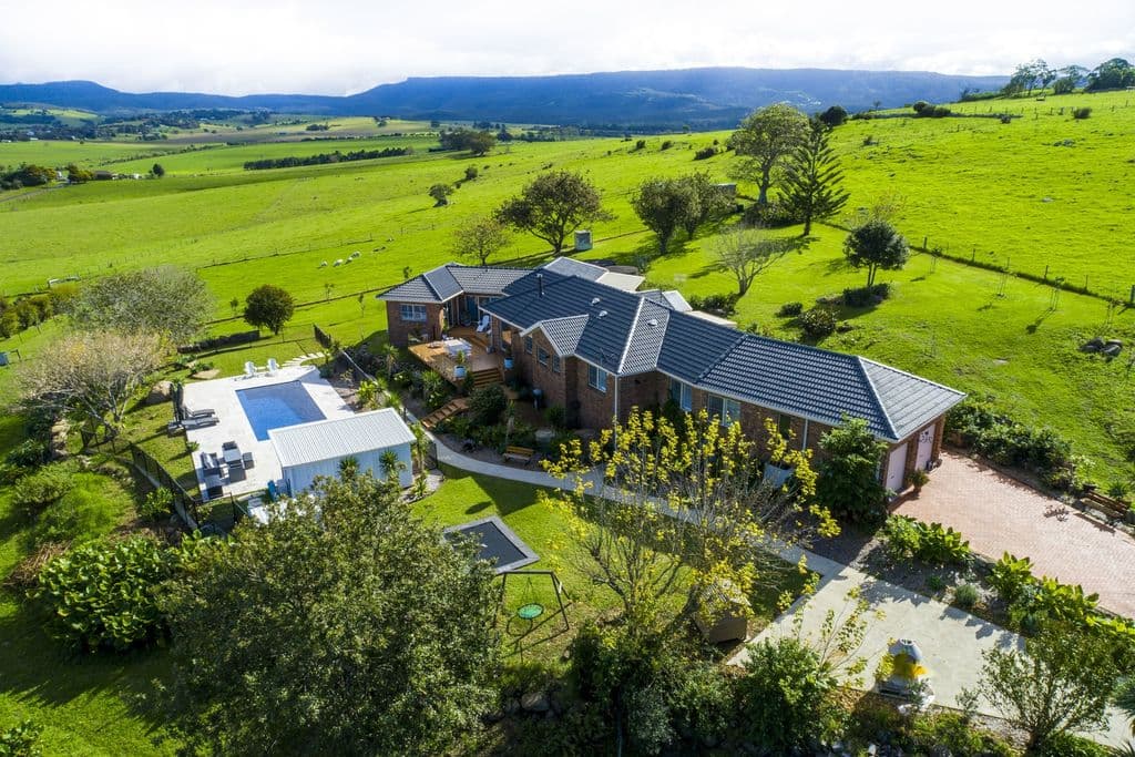 17 Corks Lane, Milton - Image 1