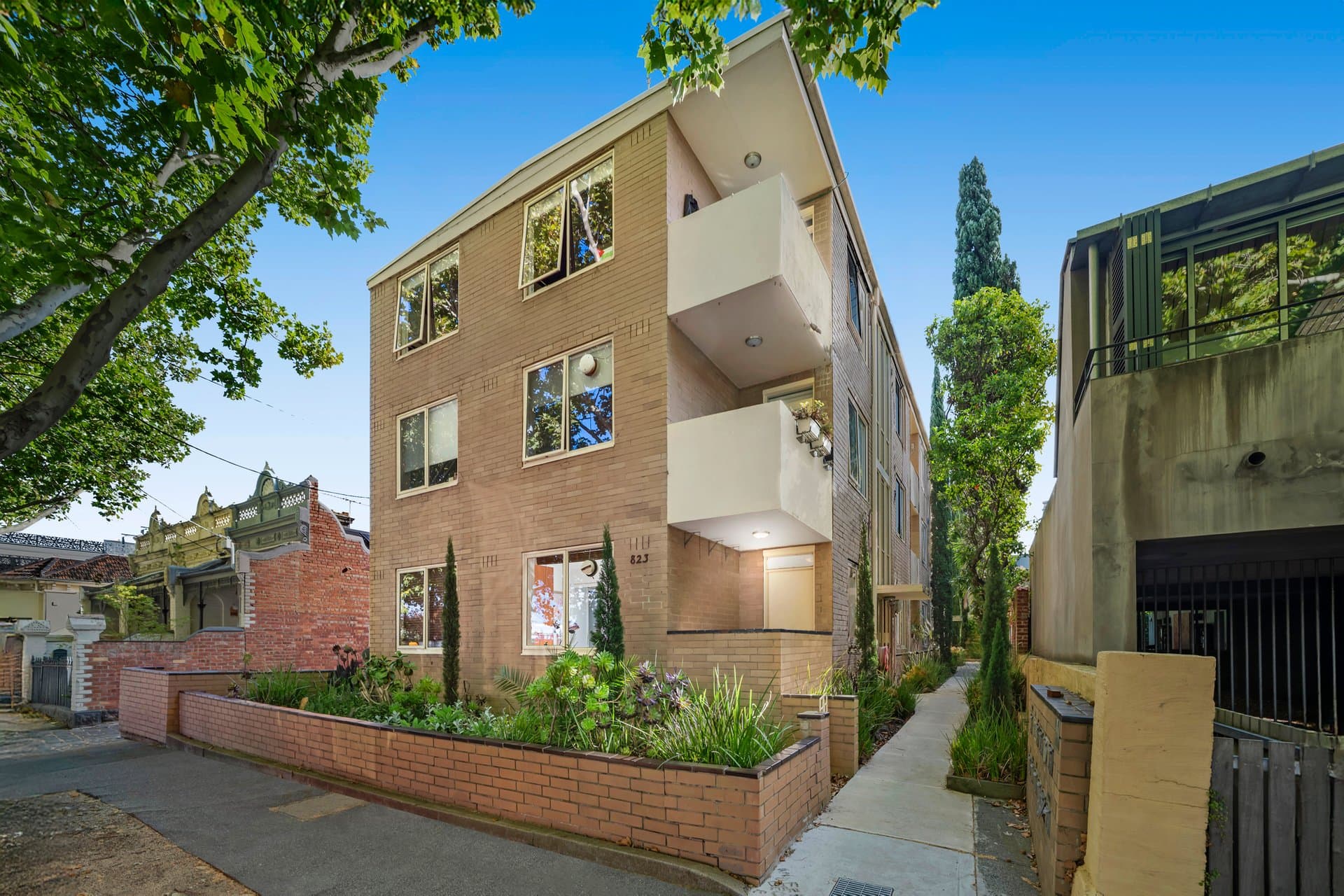 1/823 Rathdowne Street, Carlton North - Image 1