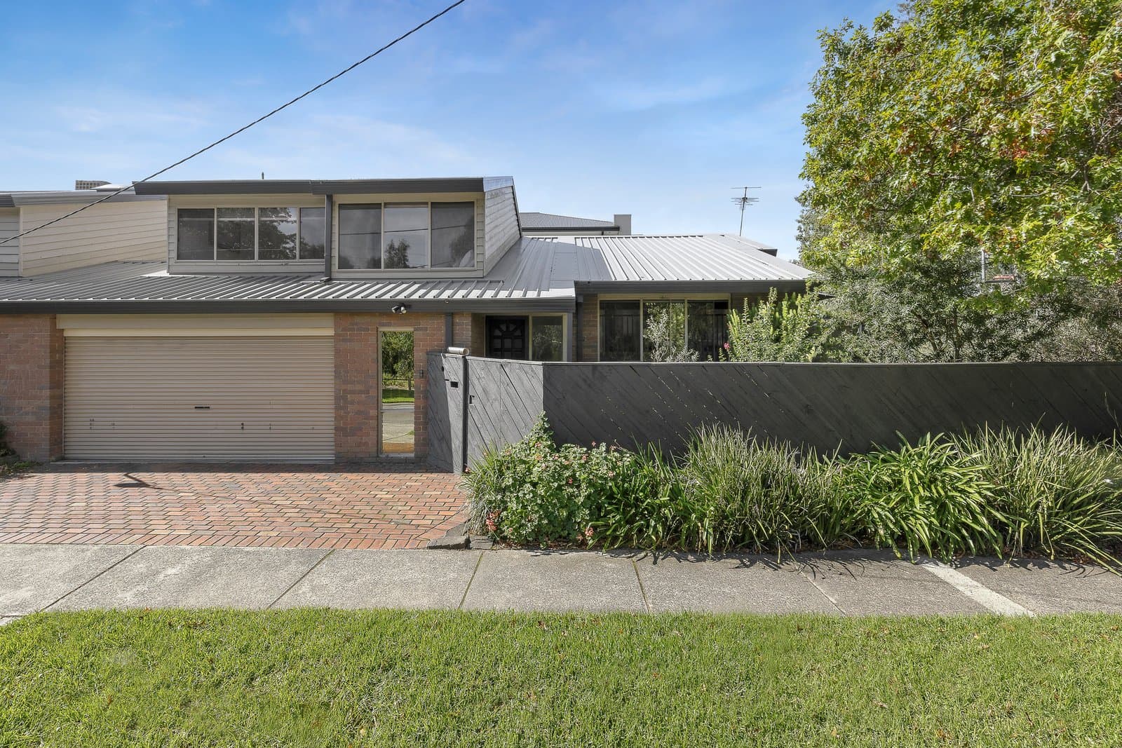 50 Francis Crescent, Glen Iris - Image 1