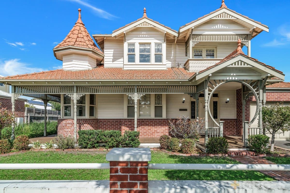 1 / 8 Collins Street, Mentone, VIC, 3194, Mentone - Image 1