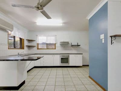 17 Barmoya Road, The Caves, The Caves - Image 1