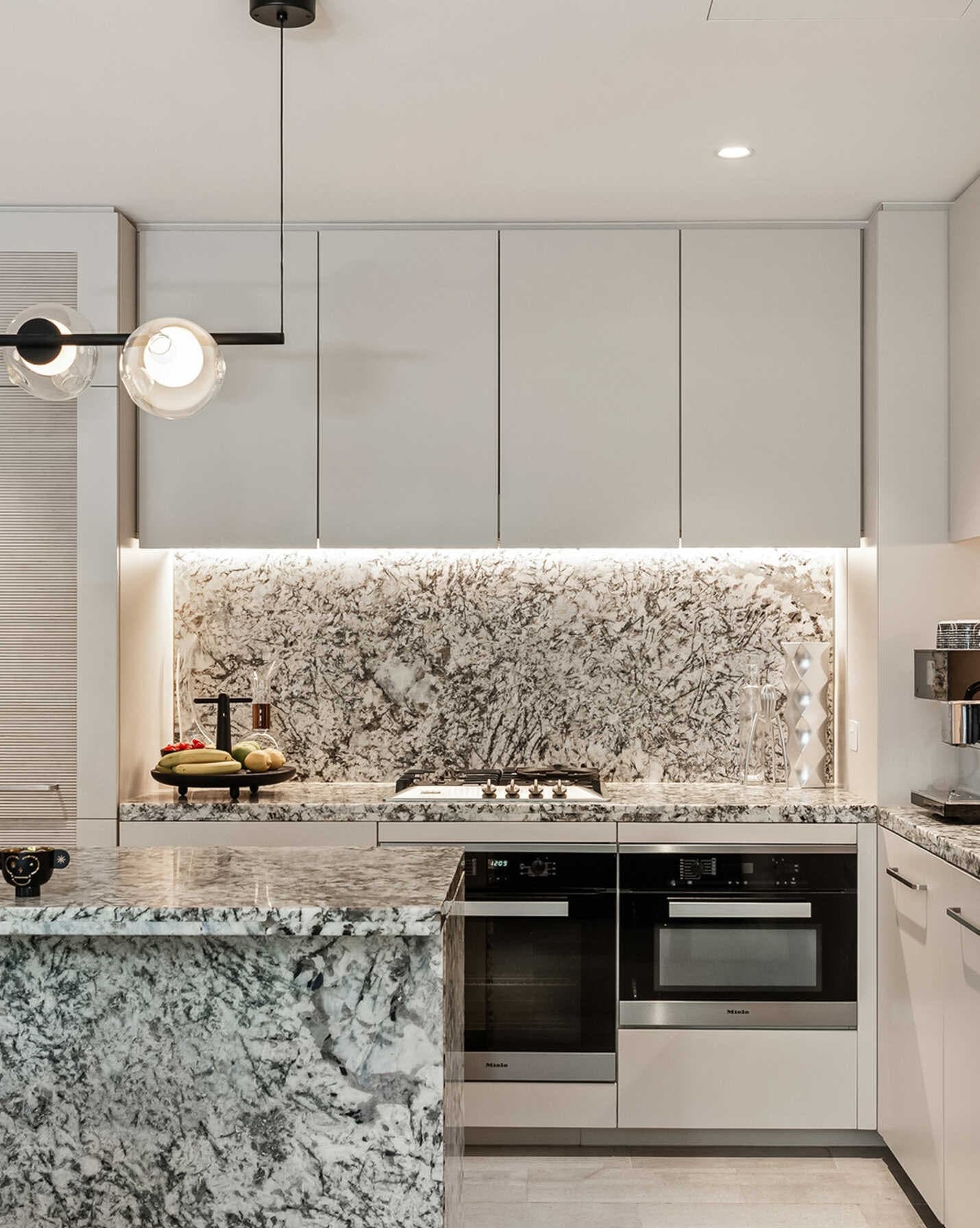201/161 Brougham Street Potts Point, Point - Image 1