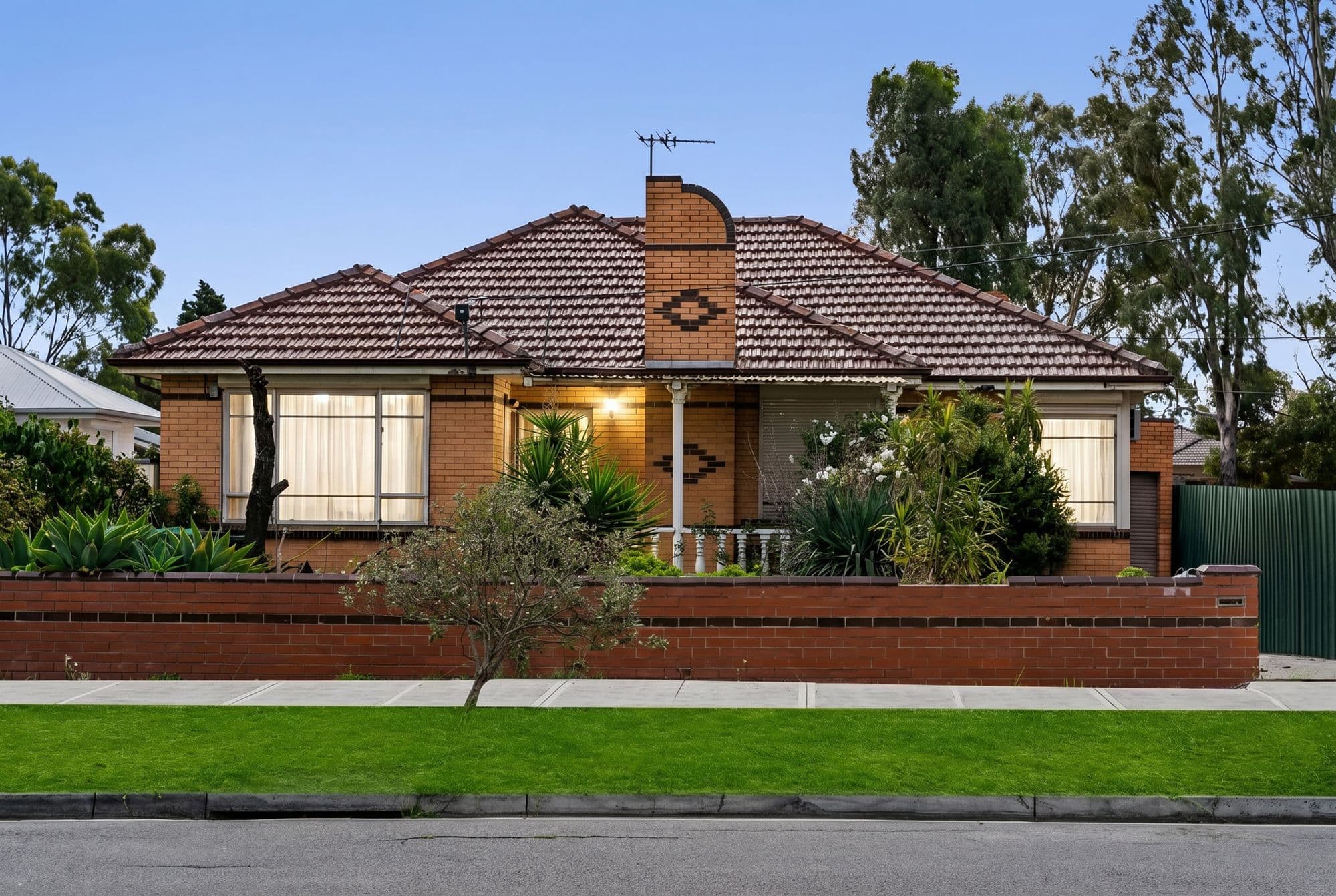 4 Primula Avenue, Brooklyn VIC 3012, Brooklyn - Image 1