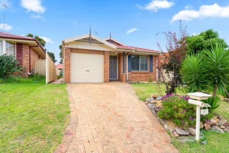 8 Bettong Place, St Helens Park - Image 1