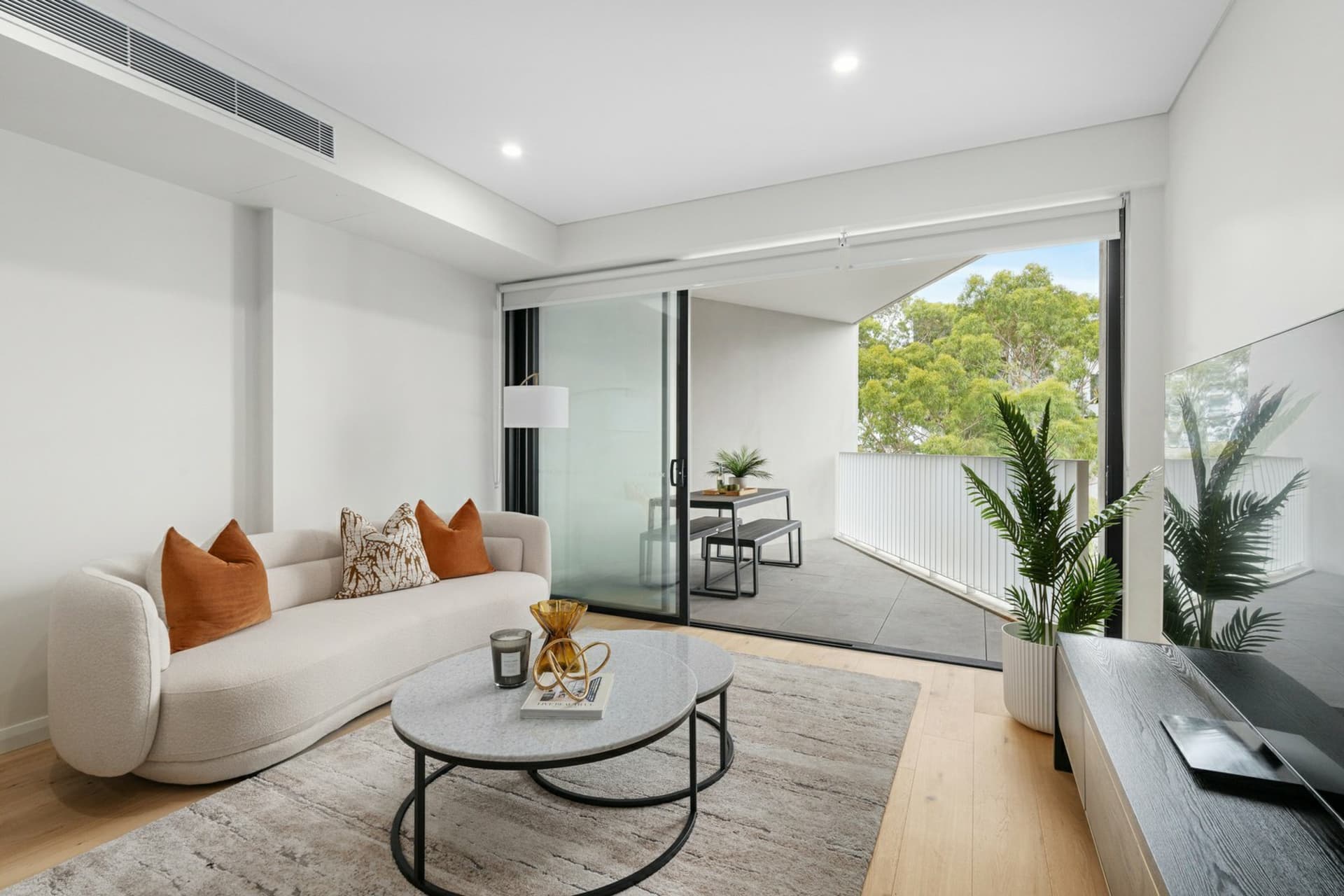Apartment 607/5 Regent Street, Petersham, Petersham - Image 1