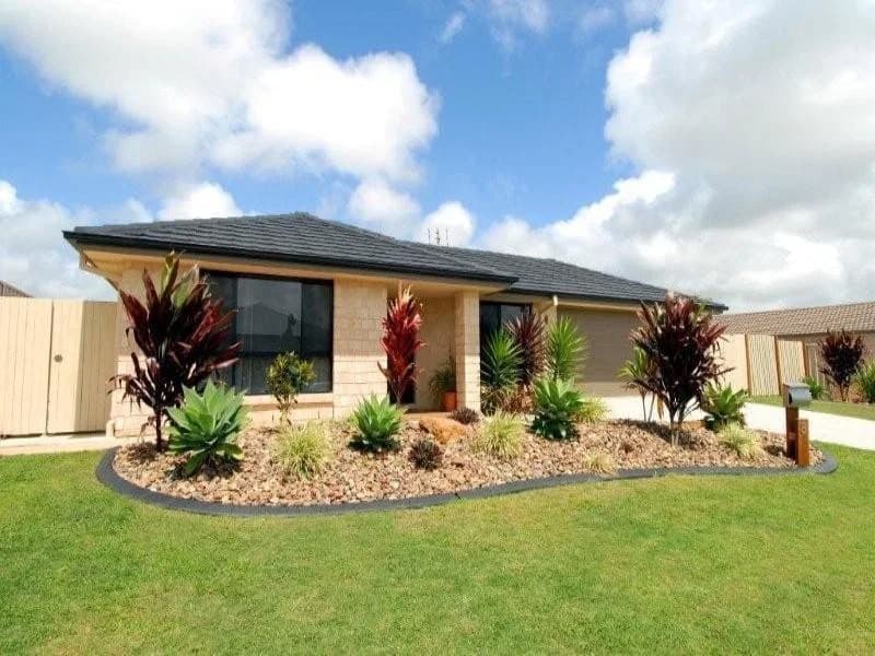 8 Hillview Crescent, Little Mountain, QLD, 4551, Little Mountain - Image 1
