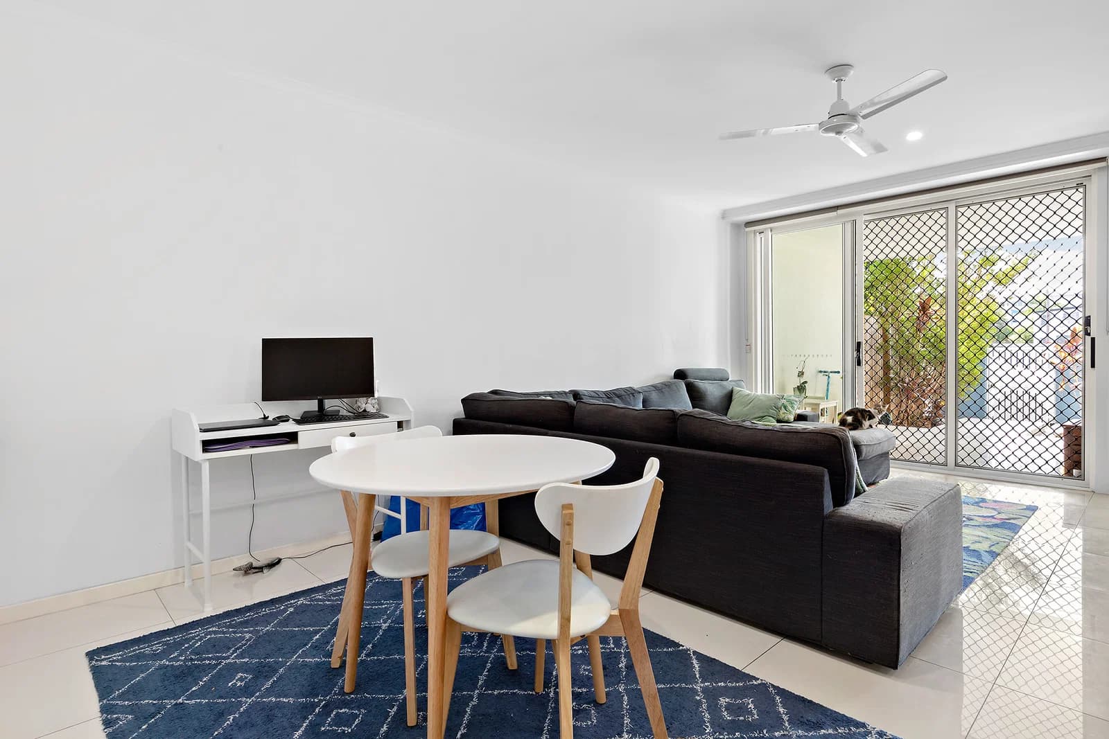 2/275 Cornwall Street, Greenslopes, QLD, 4120, Greenslopes - Image 1