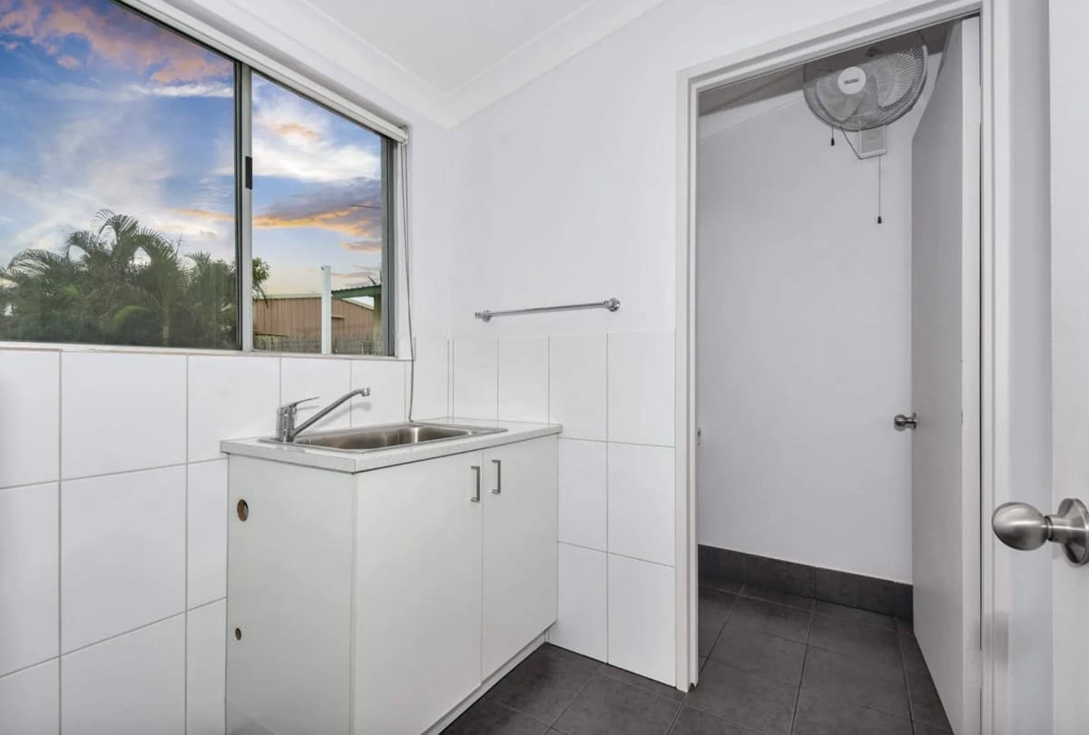 Luxury Golf Course Living on 800sqm | Immaculate Renovation, Pool, Shed, Solar & Space to Breathe, Pool - Image 1