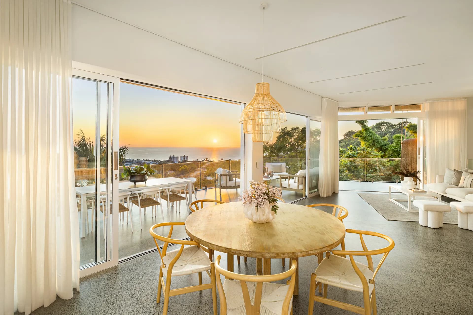 73 Edgecliffe Boulevard, Collaroy Plateau, NSW, Narrabeen - Image 1