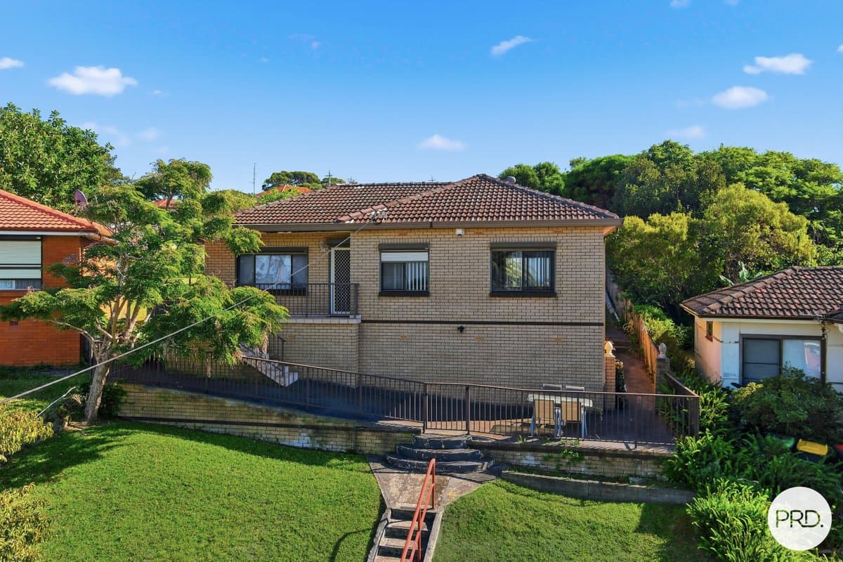20 Karrabah Crescent, LAKE HEIGHTS NSW 2502, Lake Heights - Image 1