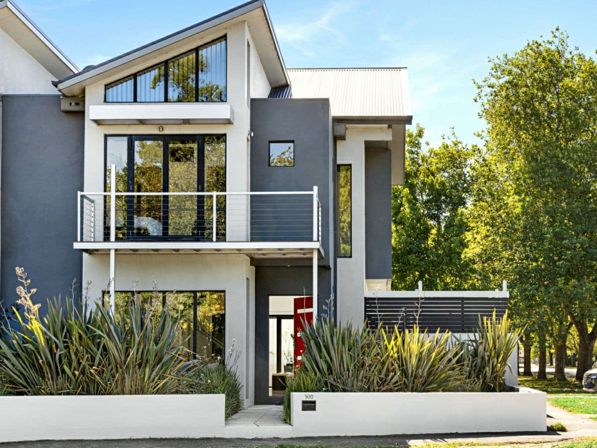 500 Wendouree Parade, LAKE WENDOUREE, Lake Wendouree - Image 1