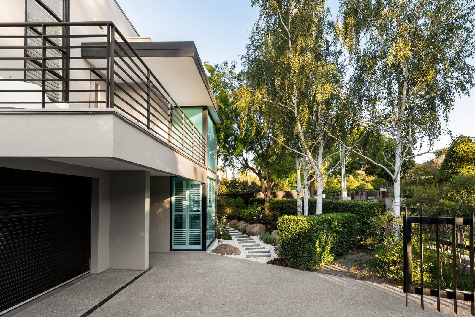33 Rosedale Road, Glen Iris - Image 1