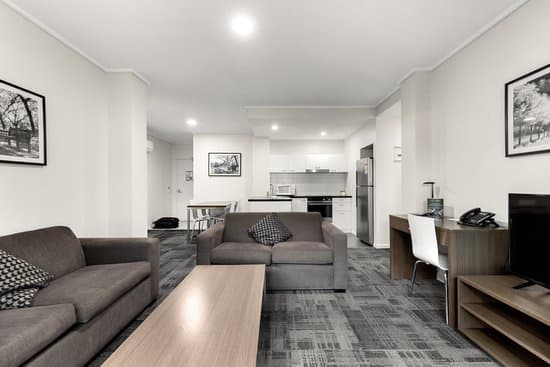 5/2 Don Bosco Drive, Narre Warren, Narre Warren - Image 1