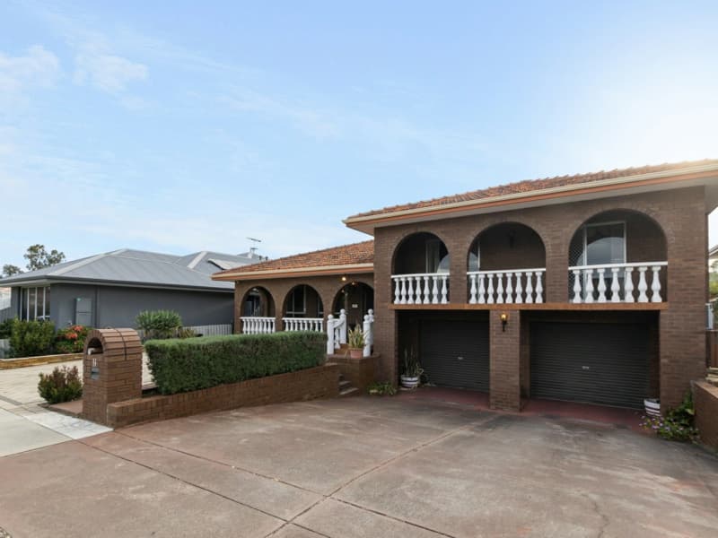 11 Sheldrake Street, Stirling, Stirling - Image 1