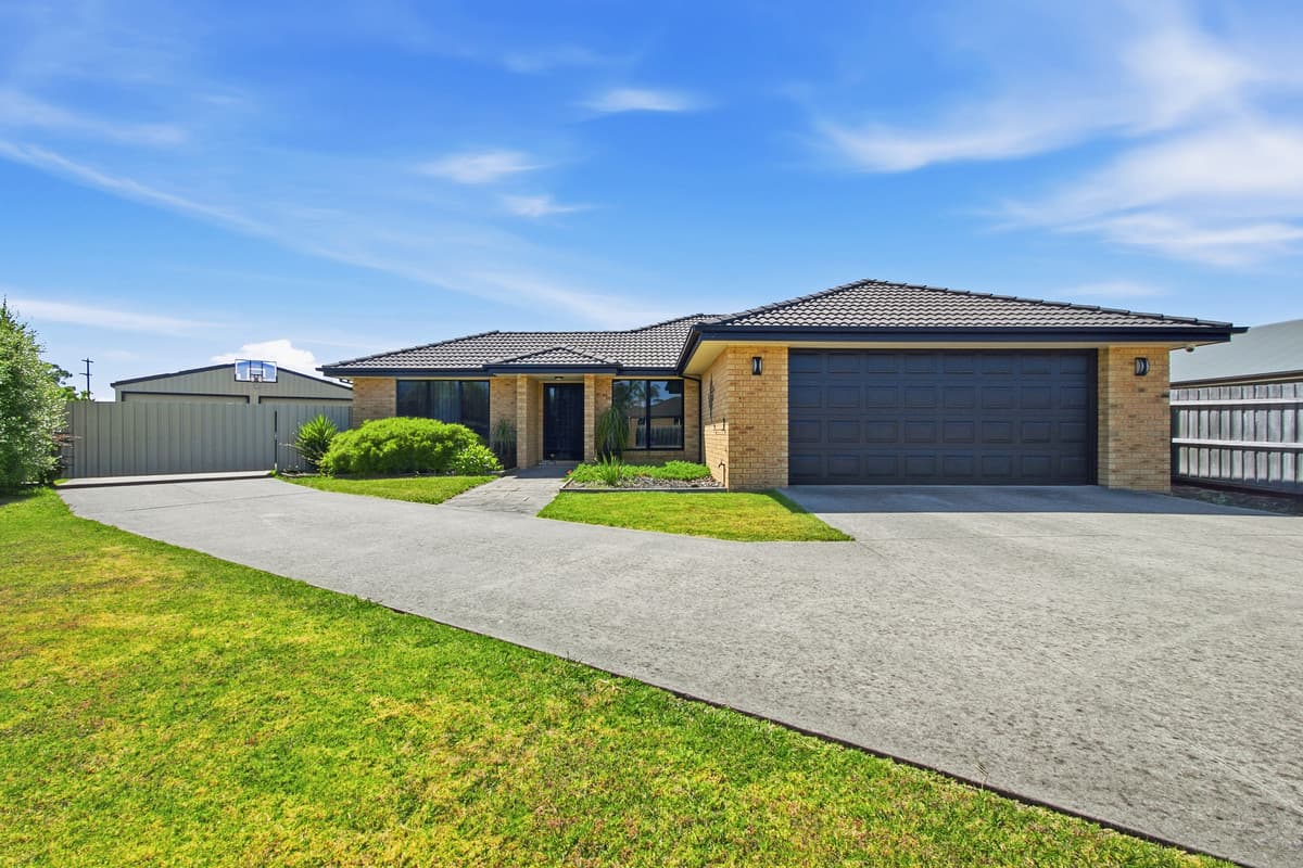 7 Parklands Place, Morwell VIC 3840, Morwell - Image 1
