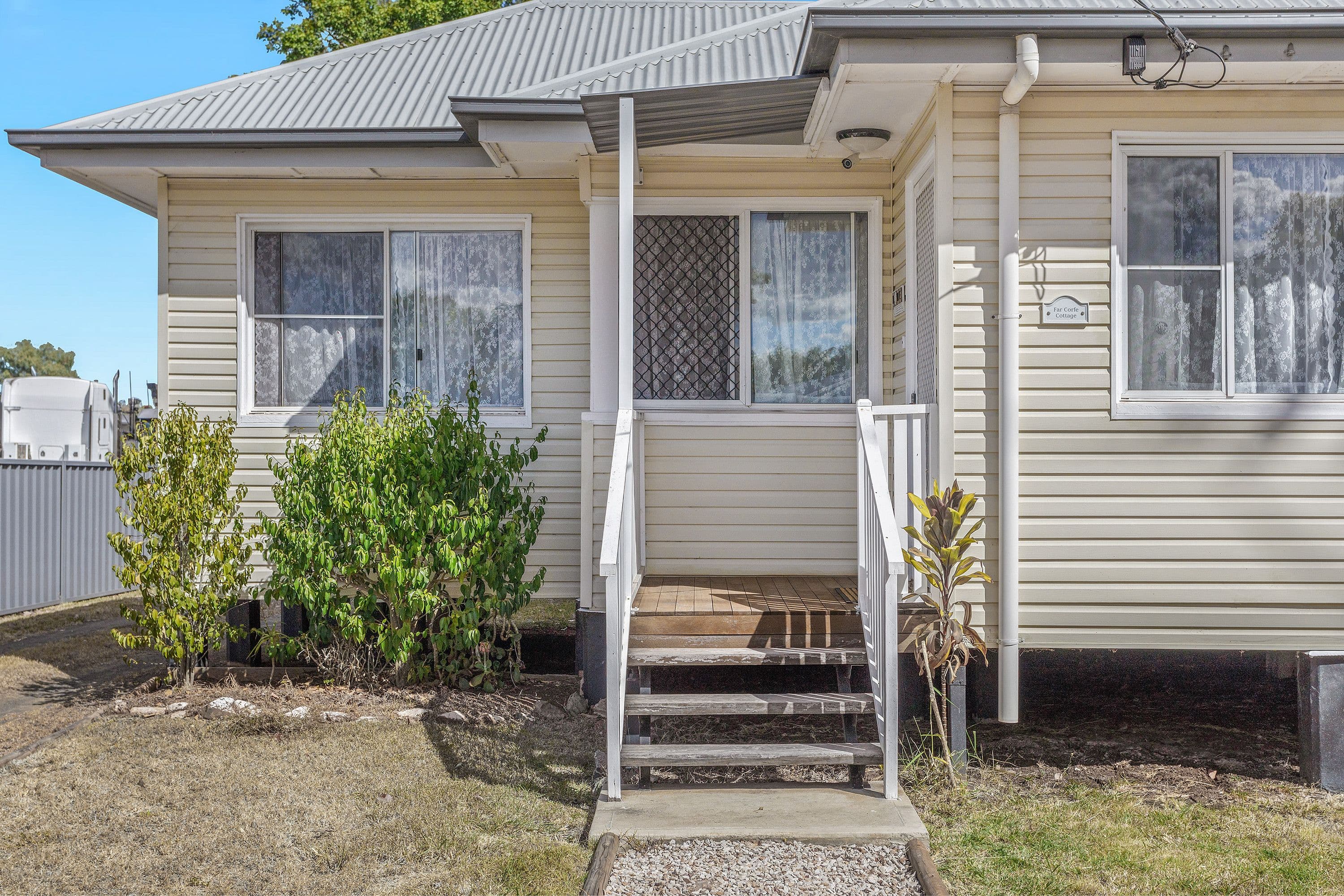 37 Cunliffe Street, Oakey QLD 4401, Oakey - Image 1