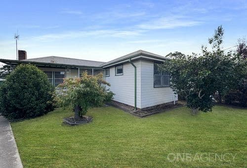 21 Darcy Crescent, Goulburn, Goulburn - Image 1